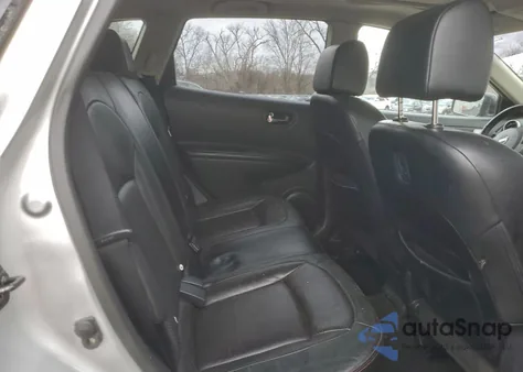 2013 Nissan Rogue S z USA, uszkodzony, nr VIN JN8AS5MVXDW628964